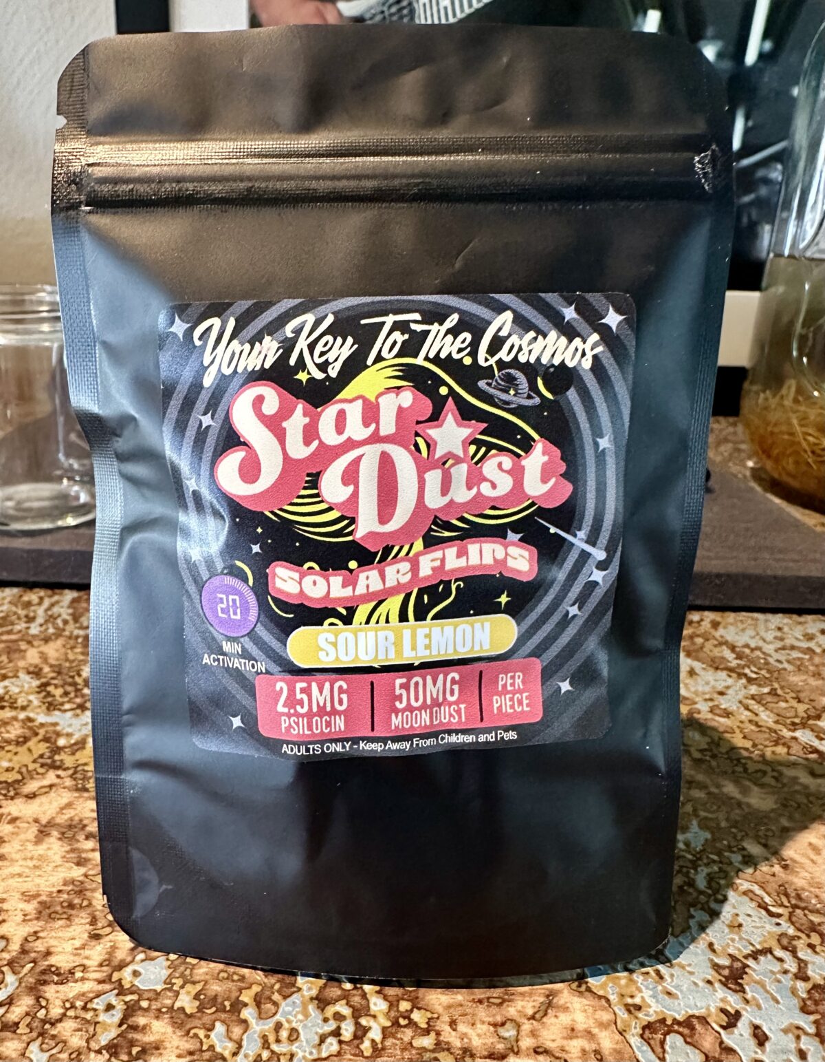 Star Dust Solar Flips, Sour Lemon. 2.5mg psilocin 50mg Moon Dust per piece